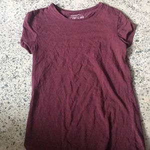 Maroon t shirt